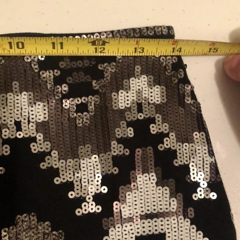 Express sequined skirt, silver/black. Xsm